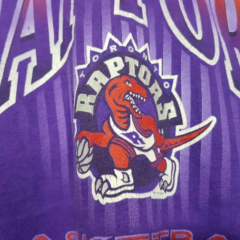 90s Raptors Jersey: Relive the Classic Look, Check This Out!