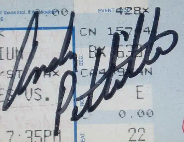 Whats Andy Pettittes net worth? Discover how much is Andy Pettitte worth today!