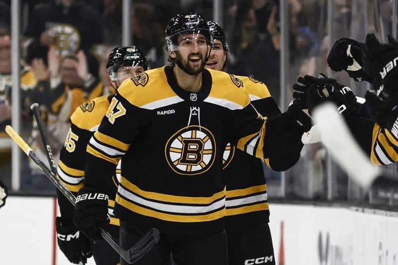 Experts Blackhawks Bruins prediction: Can Chicago upset Boston?