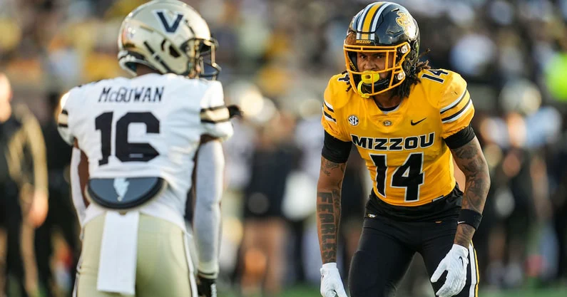 Hawaii vs Vanderbilt Prediction: Who Wins This Football Game? Expert Picks!