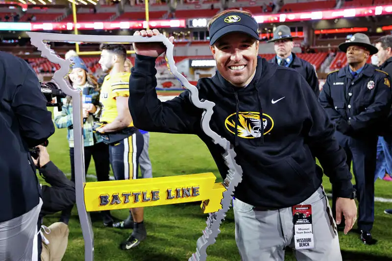 Checking the Louisville Murray State Spread before betting?