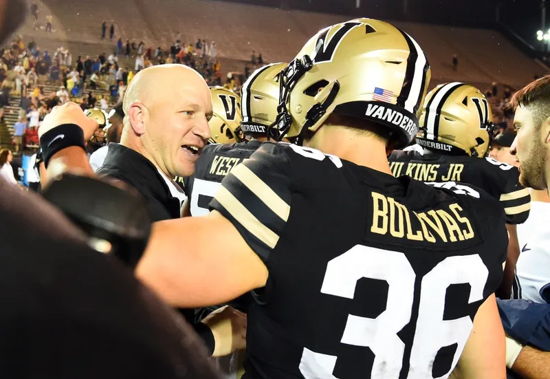 Hawaii vs Vanderbilt Predictions: An Easy Breakdown!